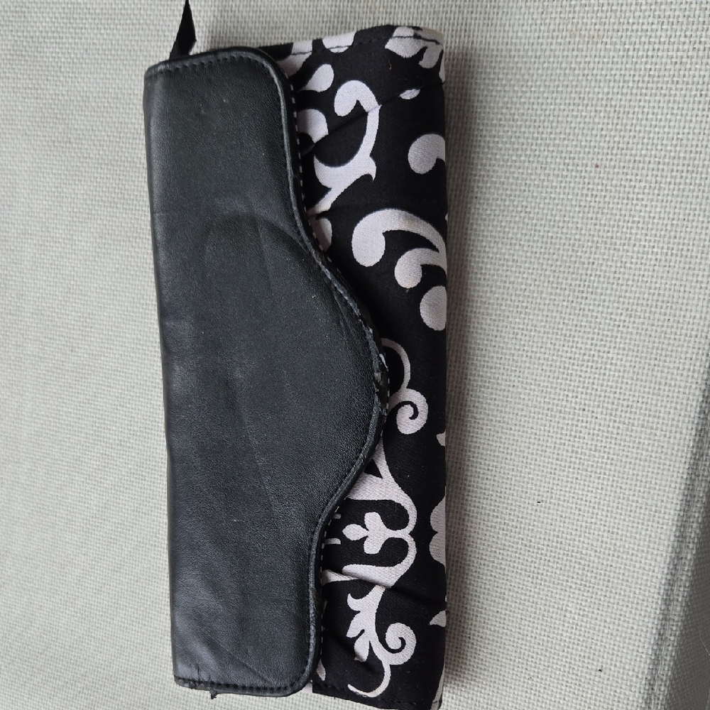 Thirty-One Black and White Patterned Clutch